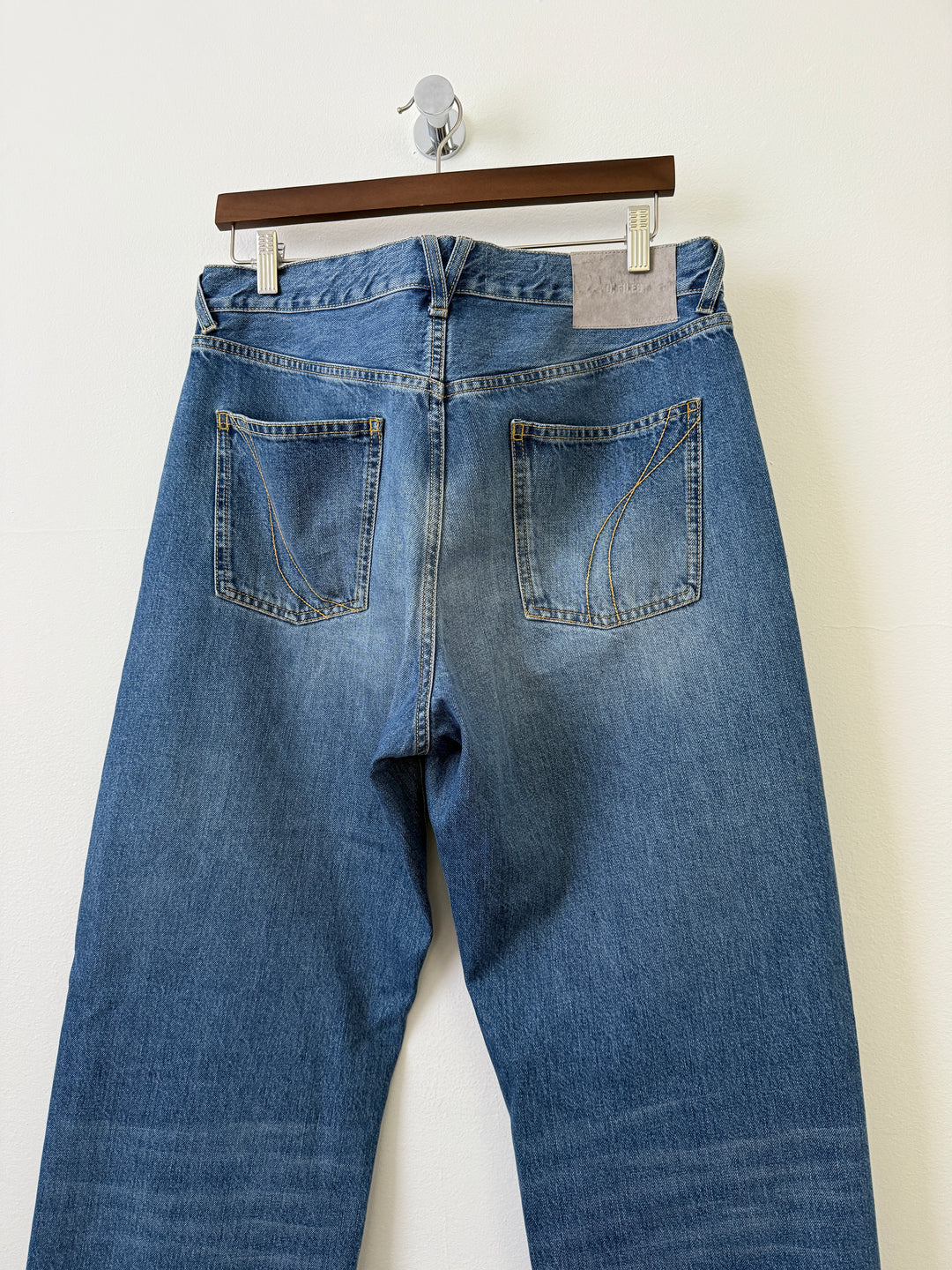 LOT-05 Denim Jeans in Broken Indigo