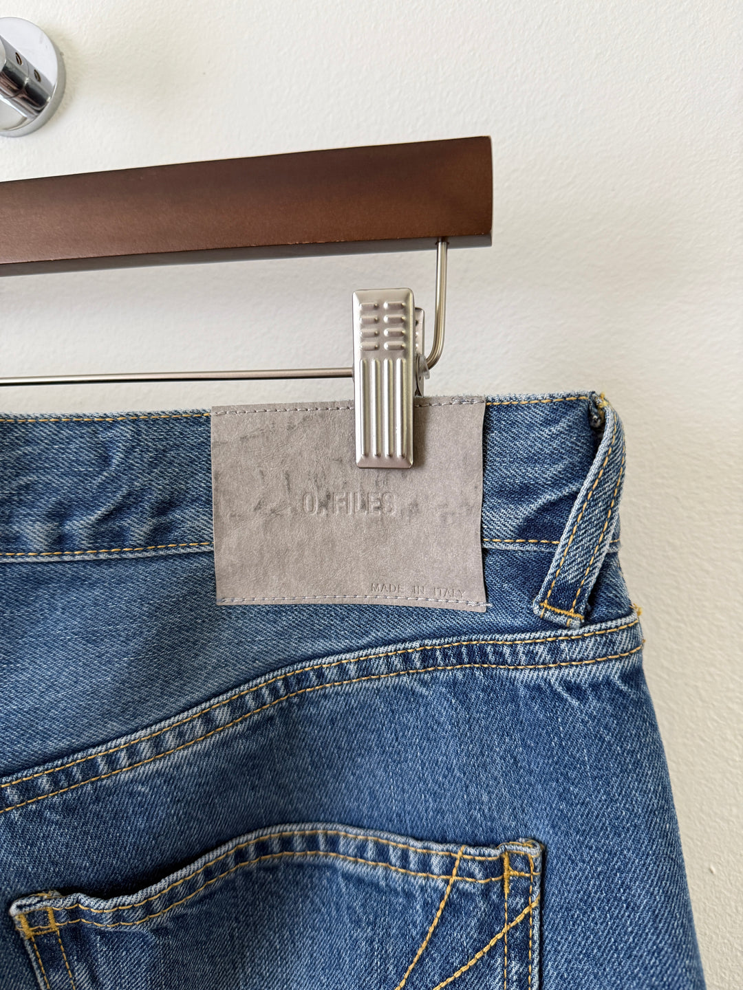 LOT-05 Denim Jeans in Broken Indigo