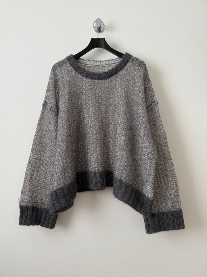 Scoop Neck Loose Gauge Sweater