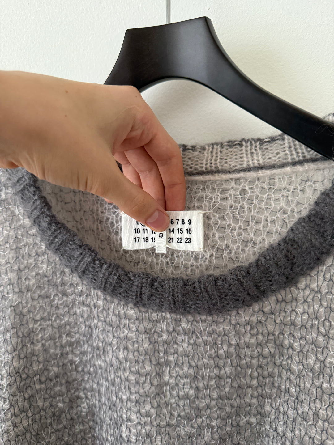 Scoop Neck Loose Gauge Sweater